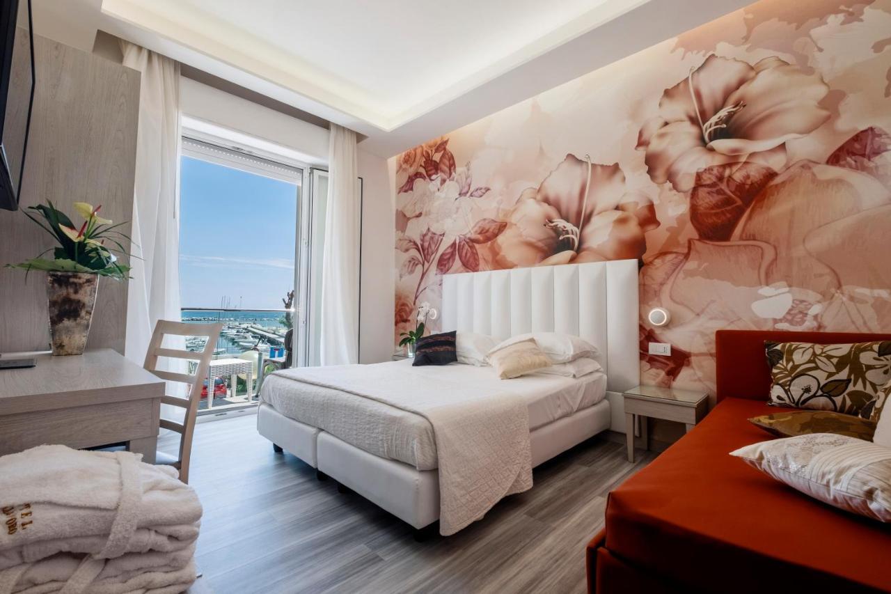 Hotel Stella D'Oro Римини Экстерьер фото